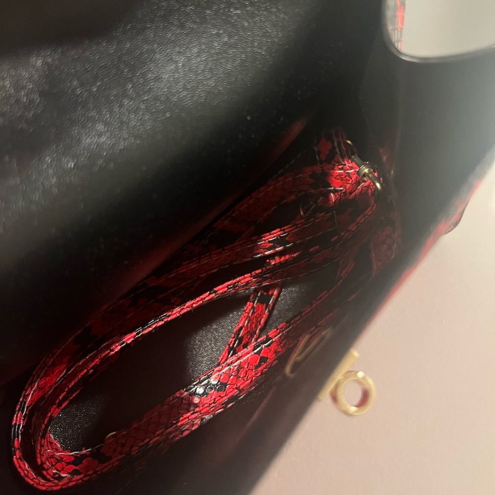 Red Mini Bag - Picture 5 of 5